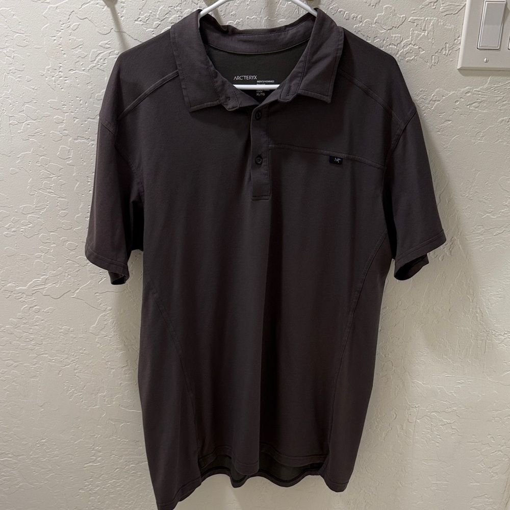 Arc'teryx Men's Dark Gray Polo Shirt XL